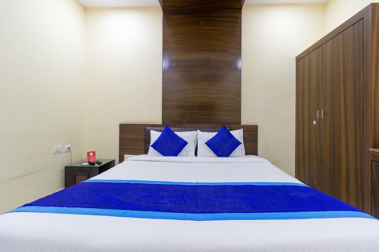 Oyo 7627 Royal Plaza Ξενοδοχείο Χιντεραμπάντ Εξωτερικό φωτογραφία