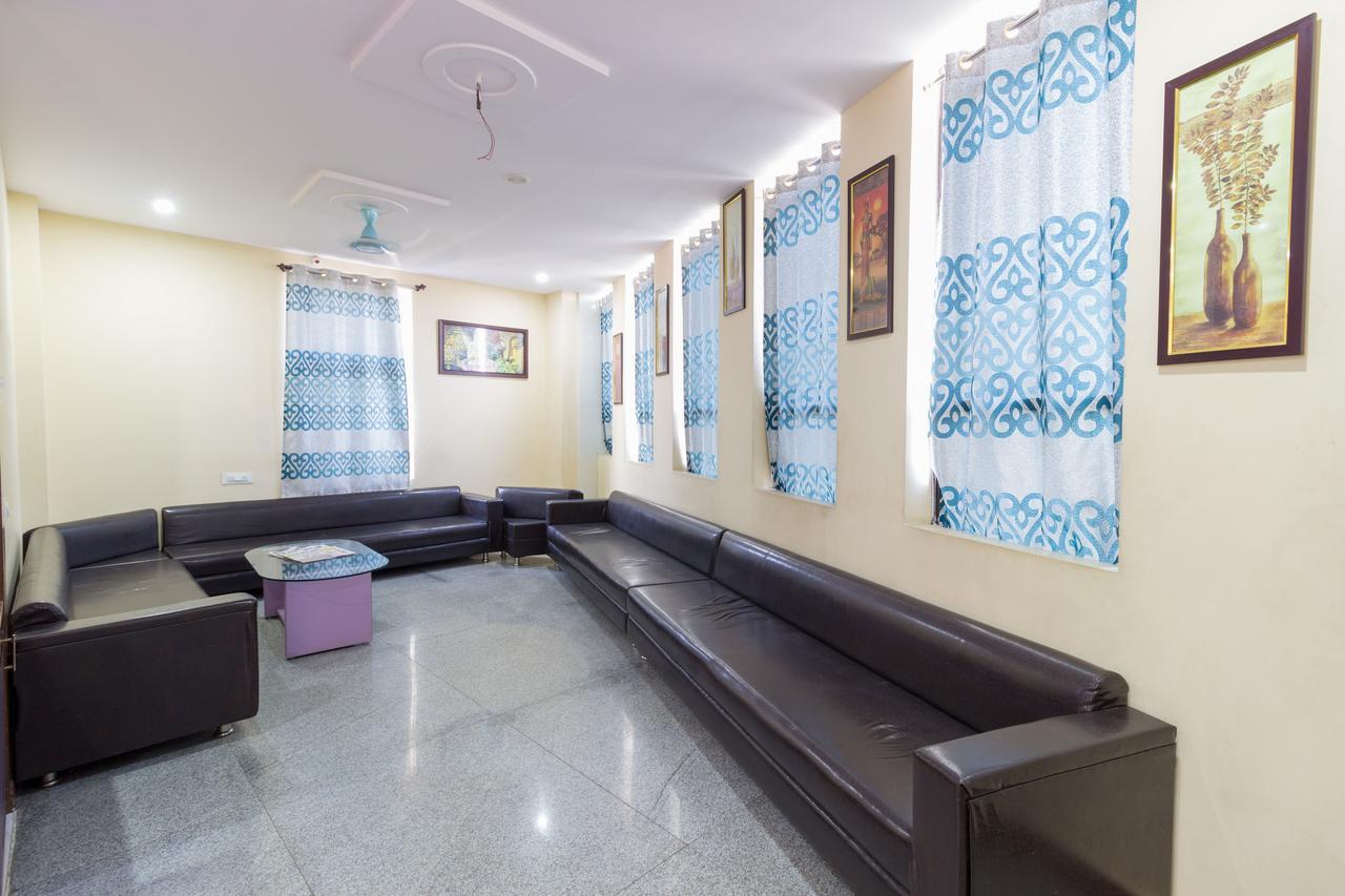 Oyo 7627 Royal Plaza Ξενοδοχείο Χιντεραμπάντ Εξωτερικό φωτογραφία