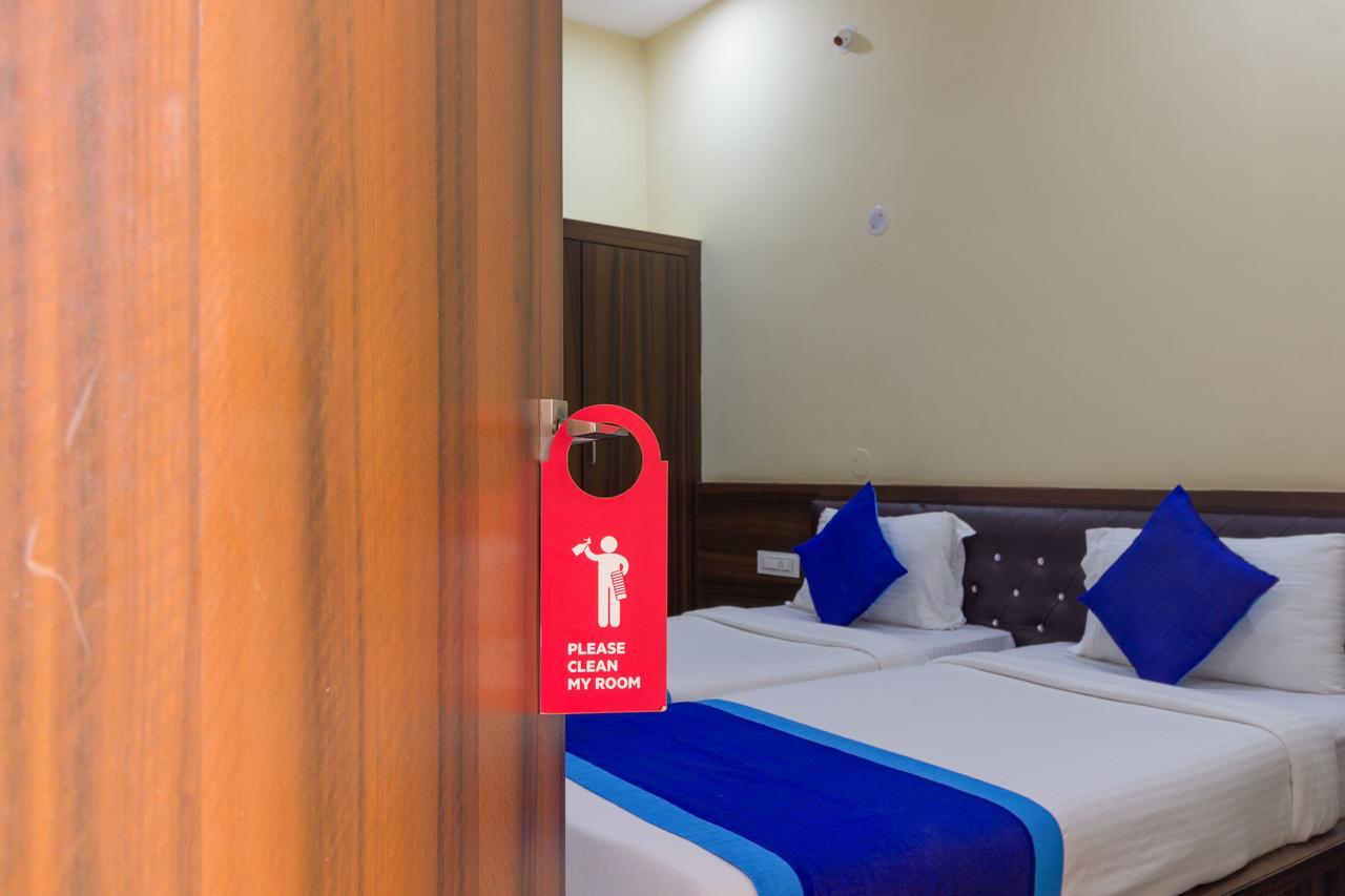 Oyo 7627 Royal Plaza Ξενοδοχείο Χιντεραμπάντ Εξωτερικό φωτογραφία