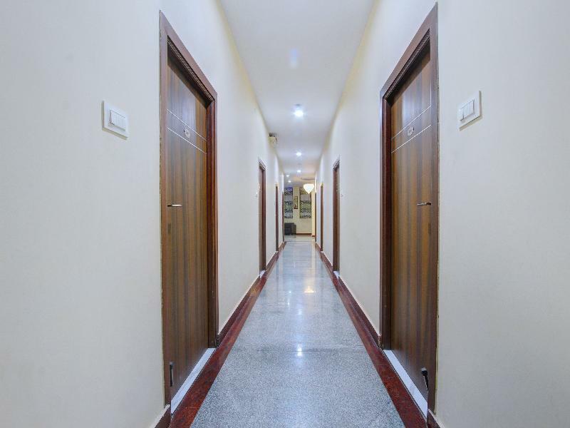 Oyo 7627 Royal Plaza Ξενοδοχείο Χιντεραμπάντ Εξωτερικό φωτογραφία